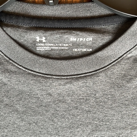 Under Armour men’s size small shirt - Picture 2 of 4